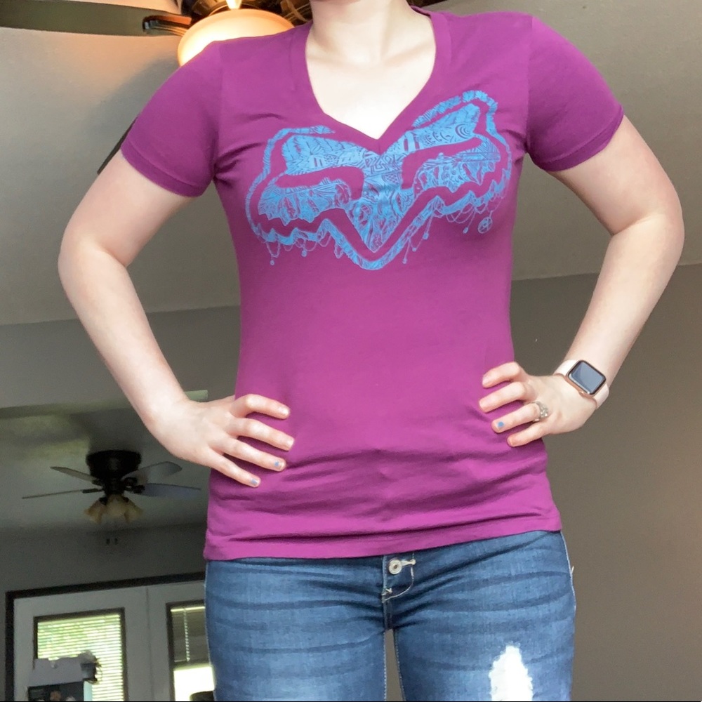 Fox V-neck